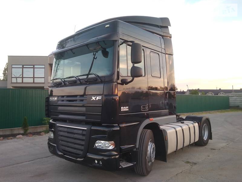 Тягач DAF XF 105 2012 в Славуте