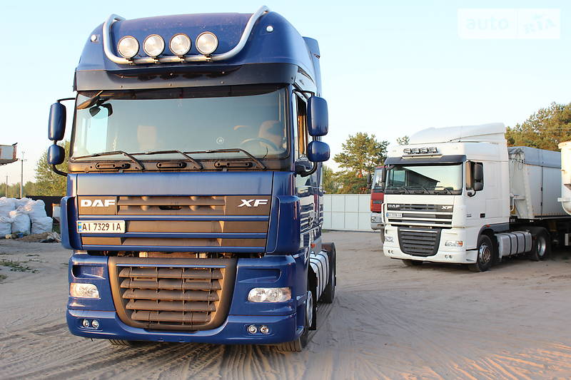 Самосвал DAF XF 105 2010 в Киеве