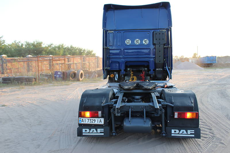 Самосвал DAF XF 105 2010 в Киеве