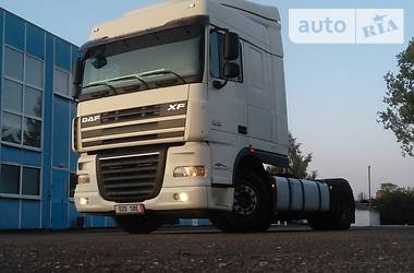 Тягач DAF XF 105 2010 в Самборе