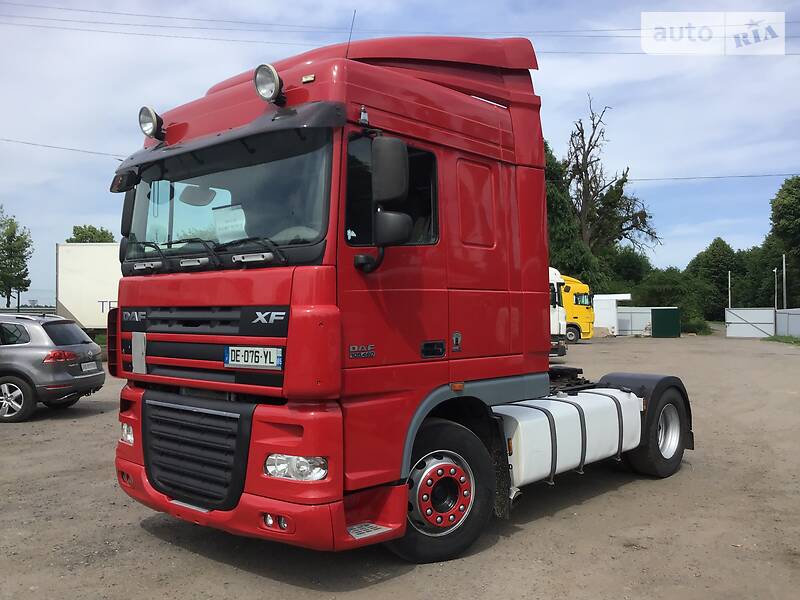 Тягач DAF XF 105 2007 в Виннице