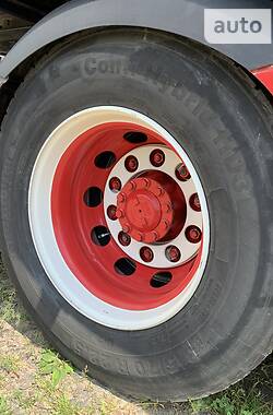 Тягач DAF XF 105 2013 в 