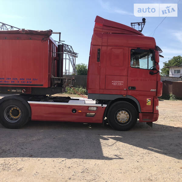 Самосвал DAF XF 105 2009 в 
