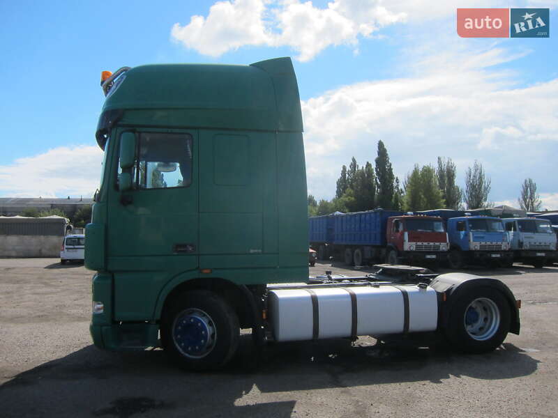 Тягач DAF XF 105 2009 в Виннице