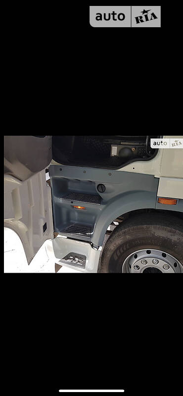 Контейнеровоз DAF XF 105 2010 в Кривом Роге