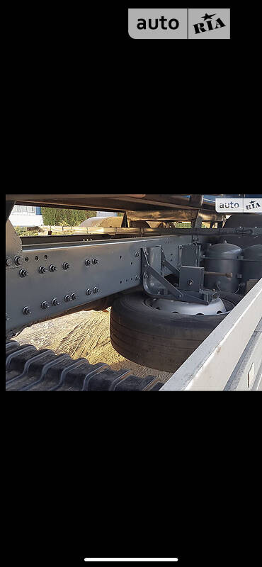 Контейнеровоз DAF XF 105 2010 в Кривом Роге