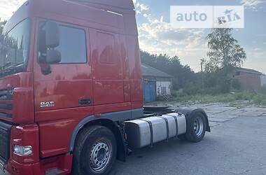 Тягач DAF XF 105 2011 в 