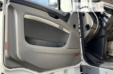Тягач DAF XF 105 2012 в 