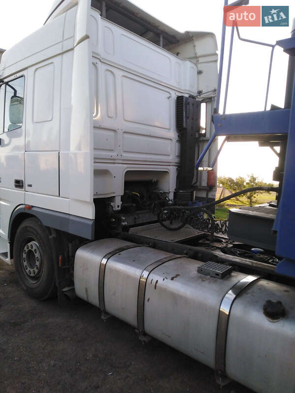 Тягач DAF XF 105 2008 в Кам'янець-Подільському