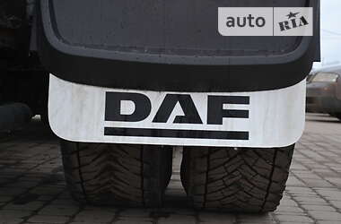 Тягач DAF XF 105 2011 в 