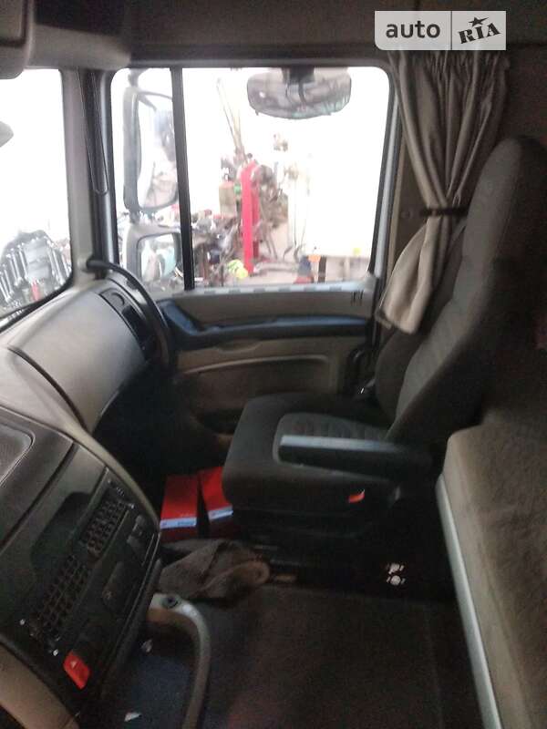 Тягач DAF XF 105 2011 в Черкассах