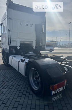 Тягач DAF XF 105 2010 в 