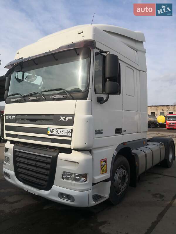Тягач DAF XF 105 2008 в Каменском