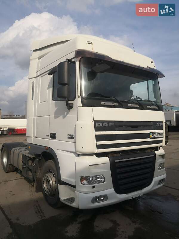 Тягач DAF XF 105 2008 в Каменском