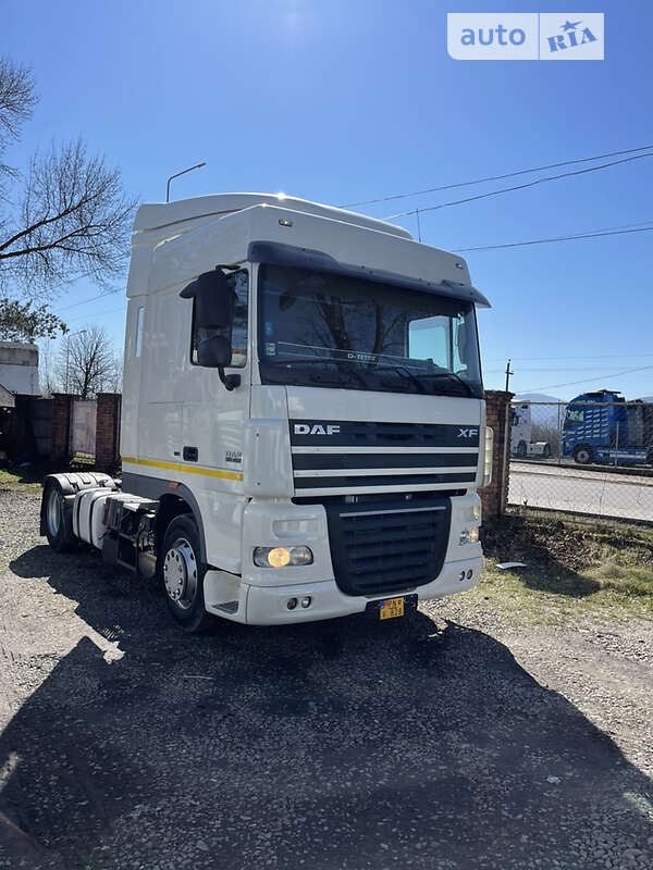 Тягач DAF XF 105 2012 в Хусте