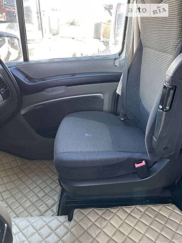 Тягач DAF XF 105 2012 в Хусте