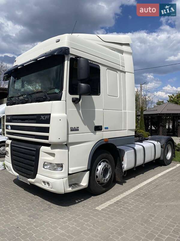 Тягач DAF XF 105 2013 в Ровно