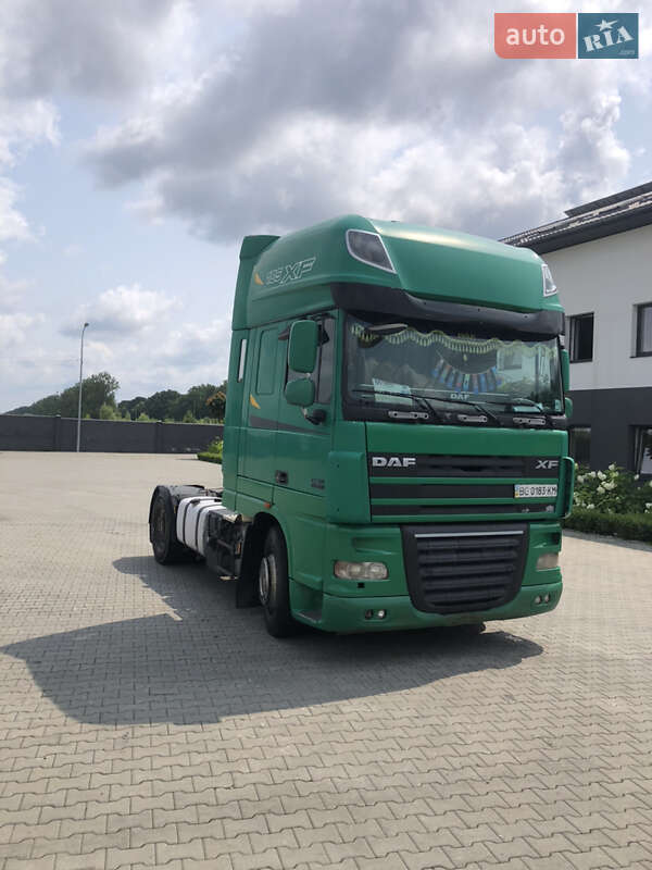 Тягач DAF XF 105 2008 в Львове