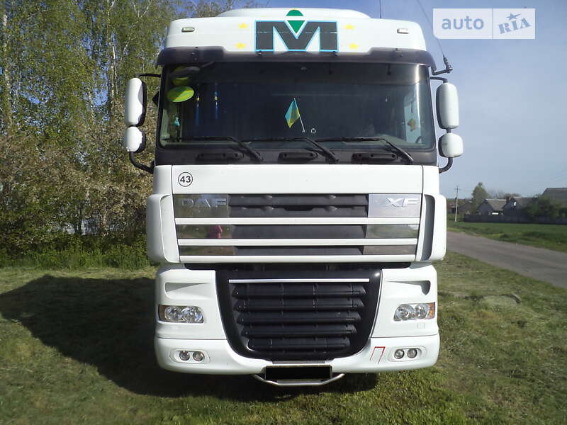 Тягач DAF XF 105 2011 в Черкасах