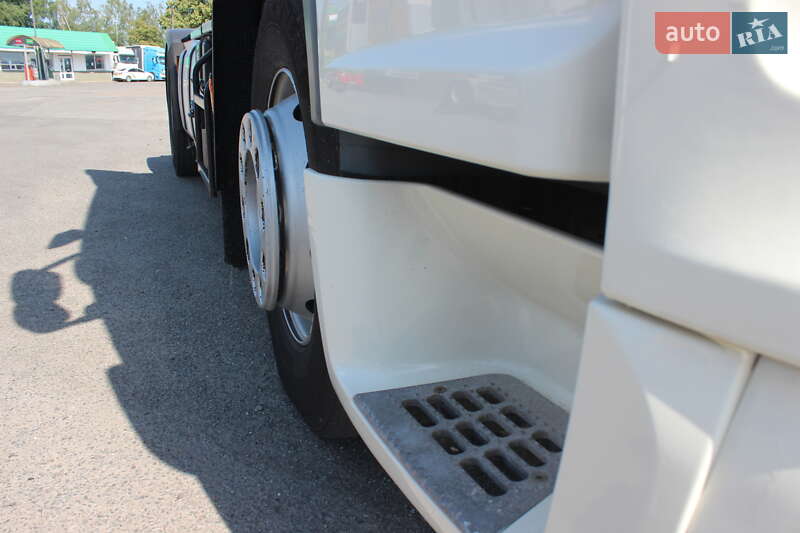 Тягач DAF XF 105 2011 в Хусте