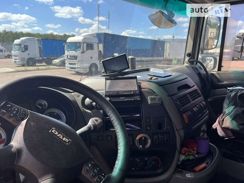 Тягач DAF XF 105 2008 в Чернигове