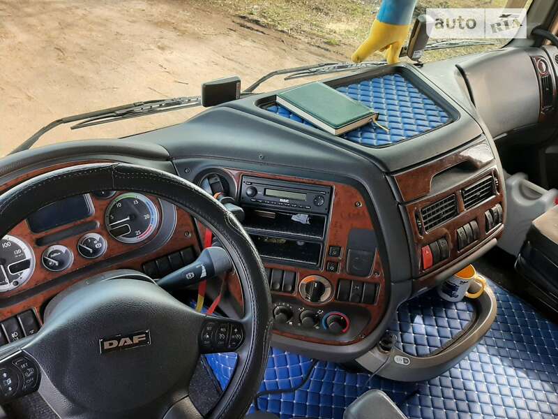 Тягач DAF XF 105 2011 в Коростені