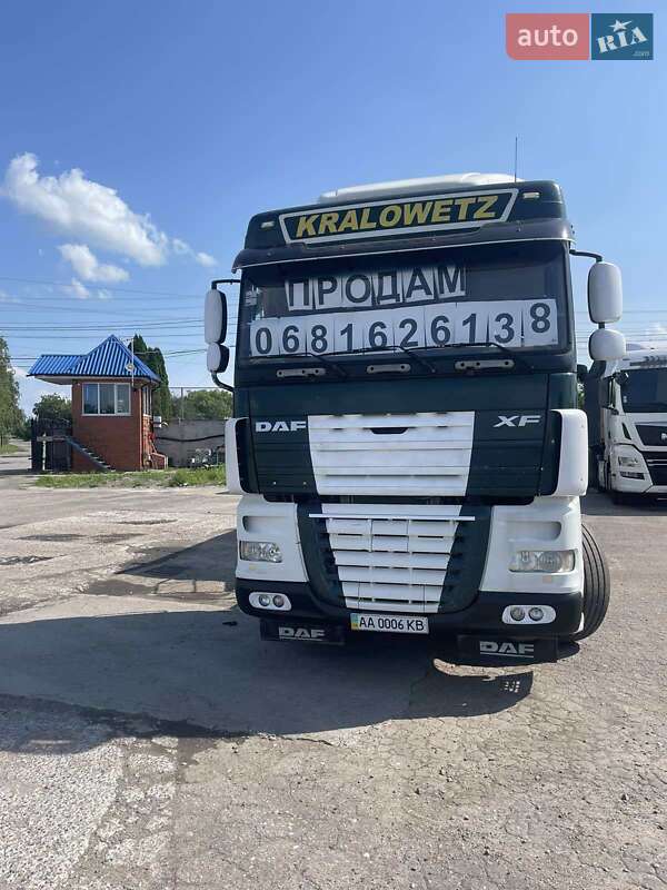 Тягач DAF XF 105 2006 в Макарове