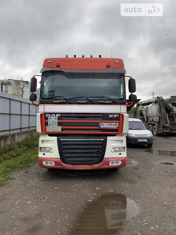 Тягач DAF XF 105 2006 в 