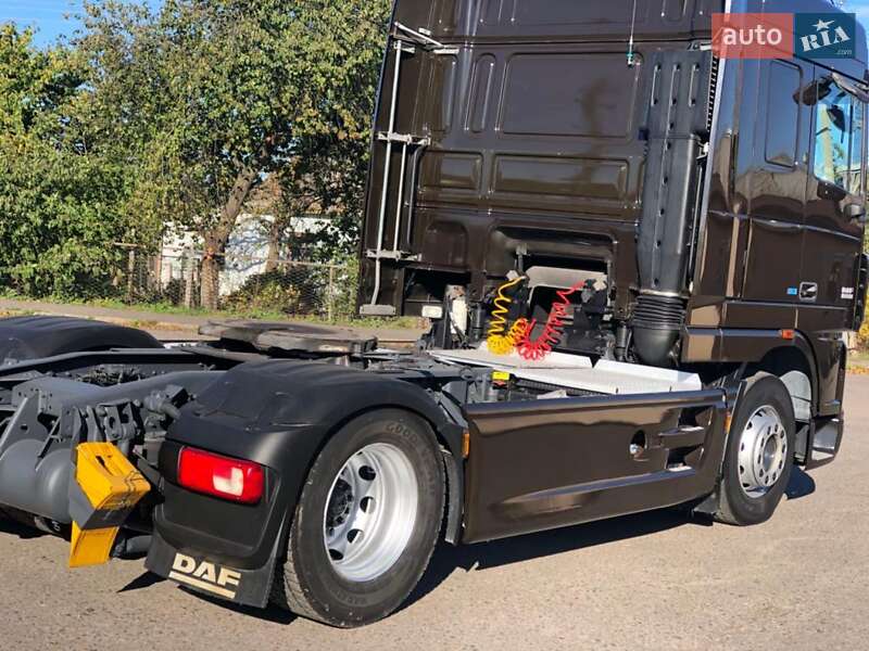 Тягач DAF XF 105 2012 в Ровно