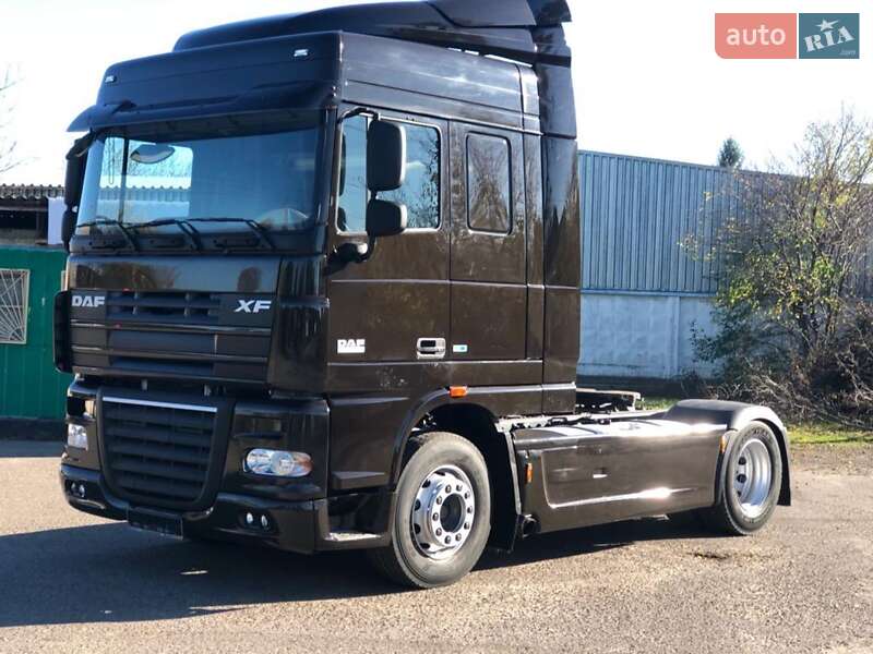 Тягач DAF XF 105 2012 в Ровно