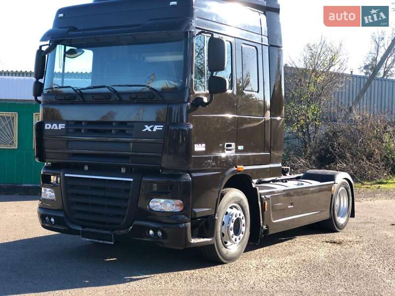 Тягач DAF XF 105 2012 в Ровно