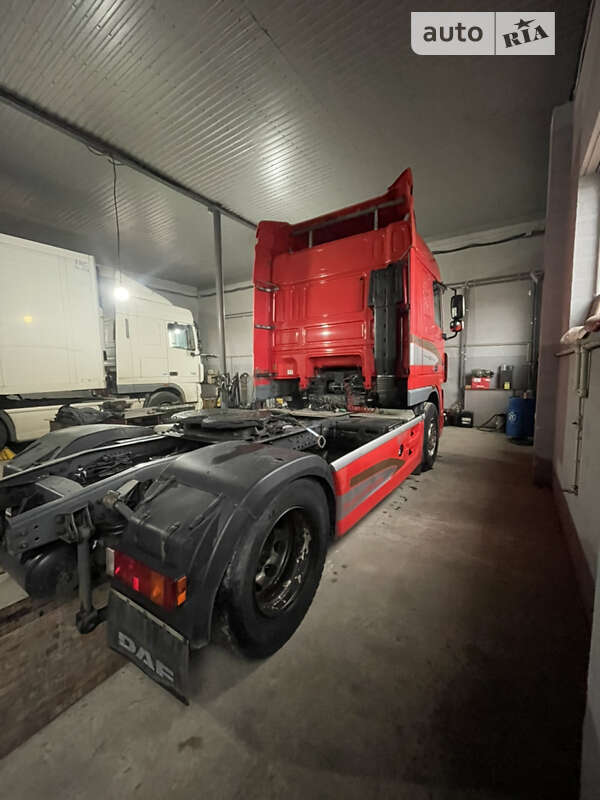Тягач DAF XF 105 2009 в Запорожье