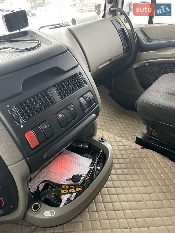 Тягач DAF XF 105 2008 в Ужгороде