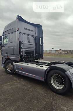Тягач DAF XF 105 2010 в Дубні