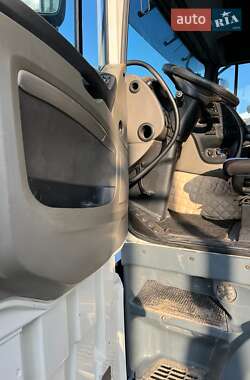 Тягач DAF XF 105 2011 в 