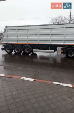 Самосвал DAF XF 105 2007 в 