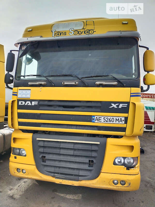 Тягач DAF XF 105 2008 в Дніпрі