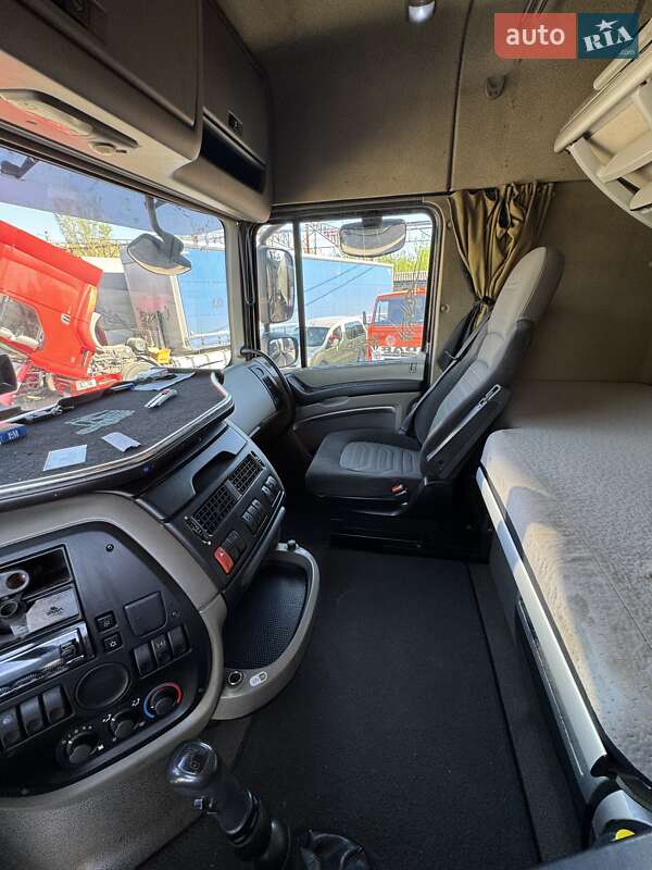 Тягач DAF XF 105 2011 в Ровно
