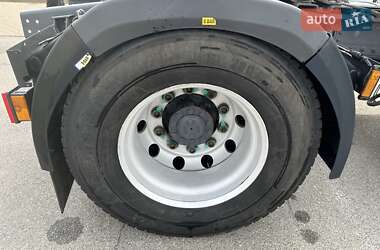 Тягач DAF XF 105 2011 в 
