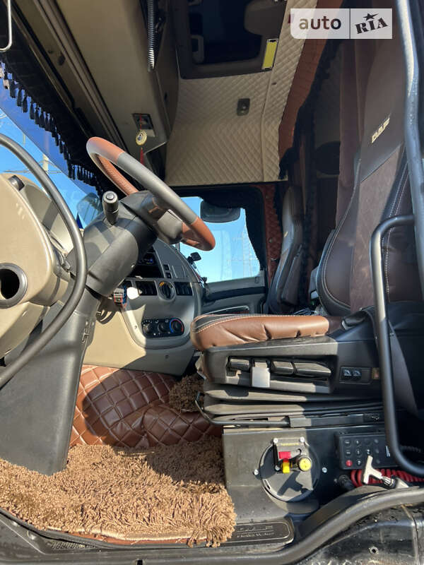 Тягач DAF XF 105 2011 в Одессе