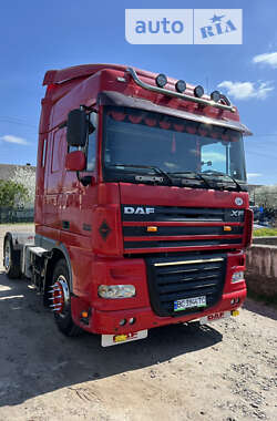 Тягач DAF XF 105 2006 в Буске