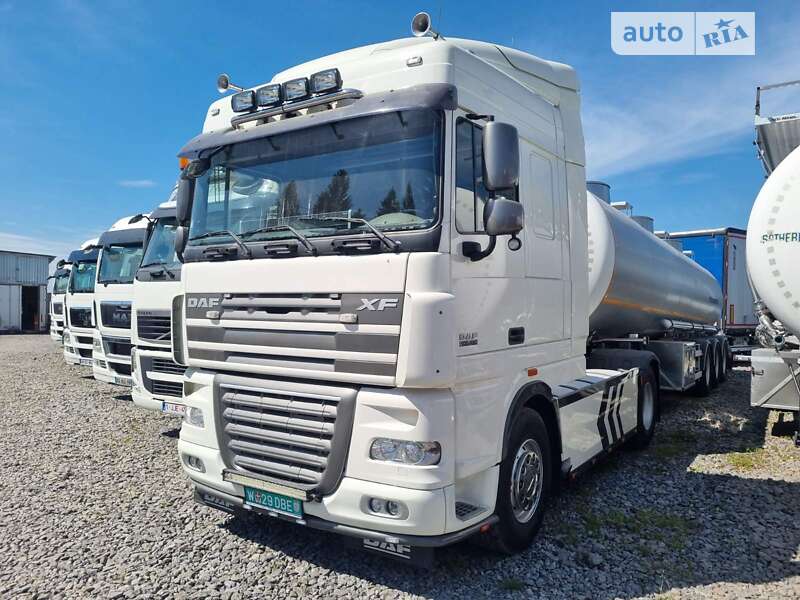 Тягач DAF XF 105 2012 в 