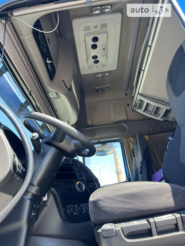 Тягач DAF XF 105 2012 в Львові