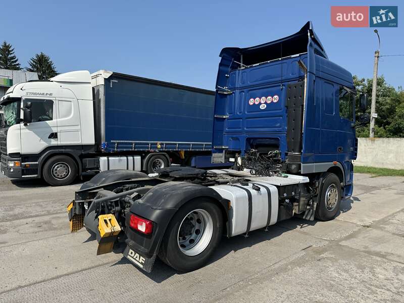 Тягач DAF XF 105 2014 в Ровно