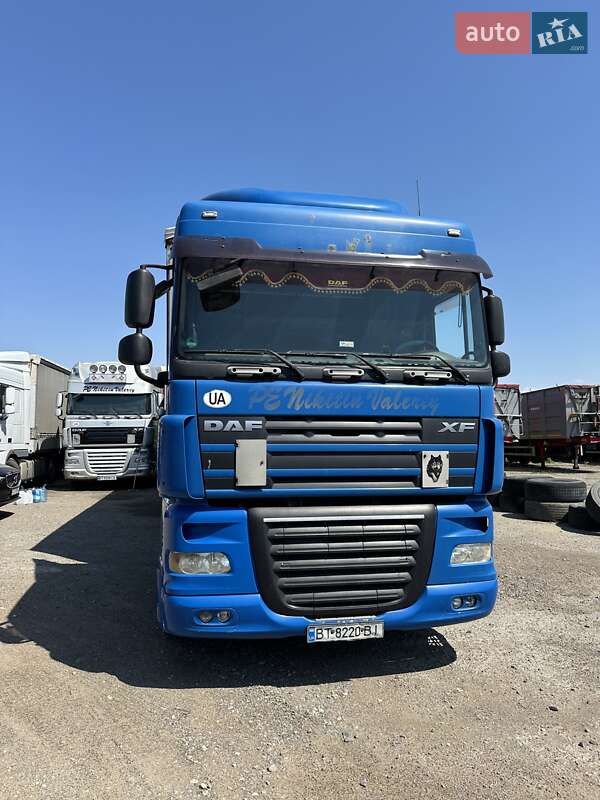 Тягач DAF XF 105 2009 в Одессе