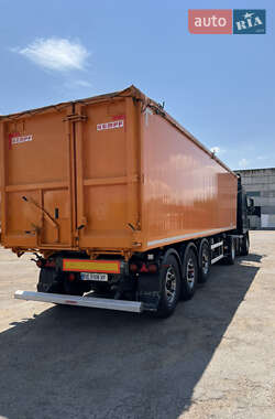 Тягач DAF XF 105 2010 в 