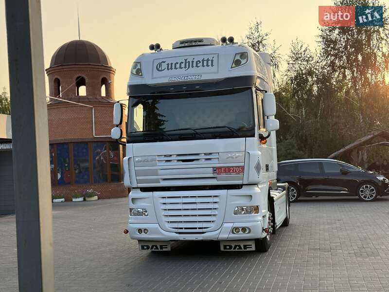 Тягач DAF XF 105 2013 в Дубні