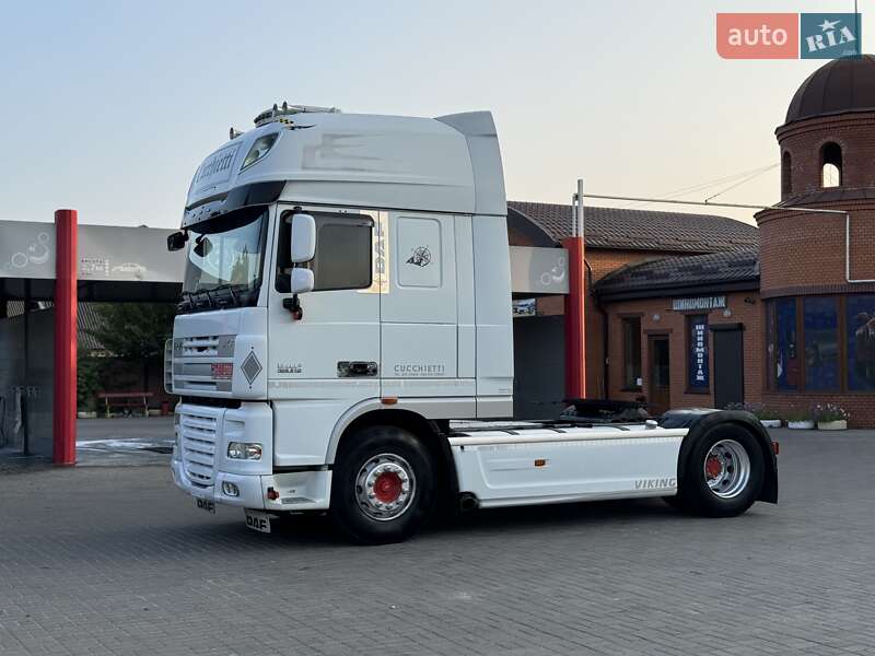 Тягач DAF XF 105 2013 в Дубні
