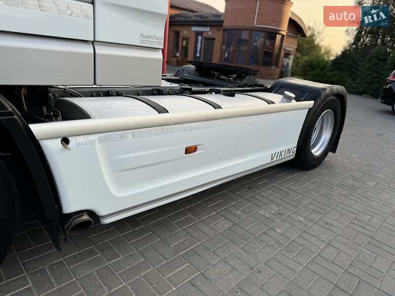 Тягач DAF XF 105 2013 в Дубні