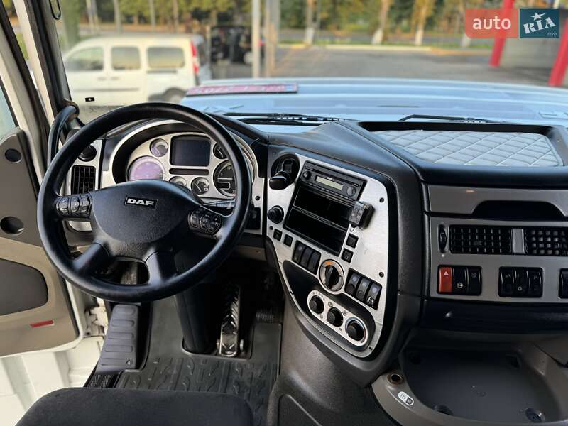 Тягач DAF XF 105 2013 в Дубні
